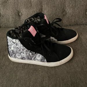 Fila high top womens shoes size 9.5